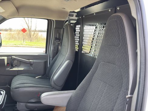 Used 2024 Chevrolet Express 2500 w/ Driver Convenience Package RWD image 16