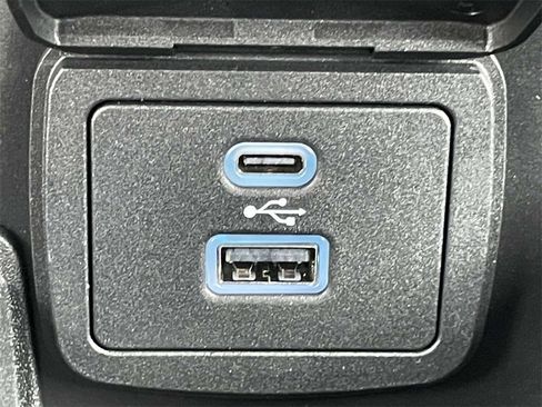 New 2025 Ford Bronco Base image 21