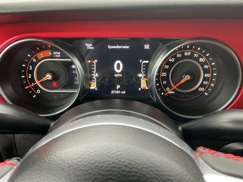 Used 2023 Jeep Gladiator Rubicon w/ Cold Weather Group image 23