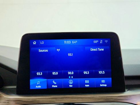 Used 2020 Ford Escape Titanium AWD/4WD image 23