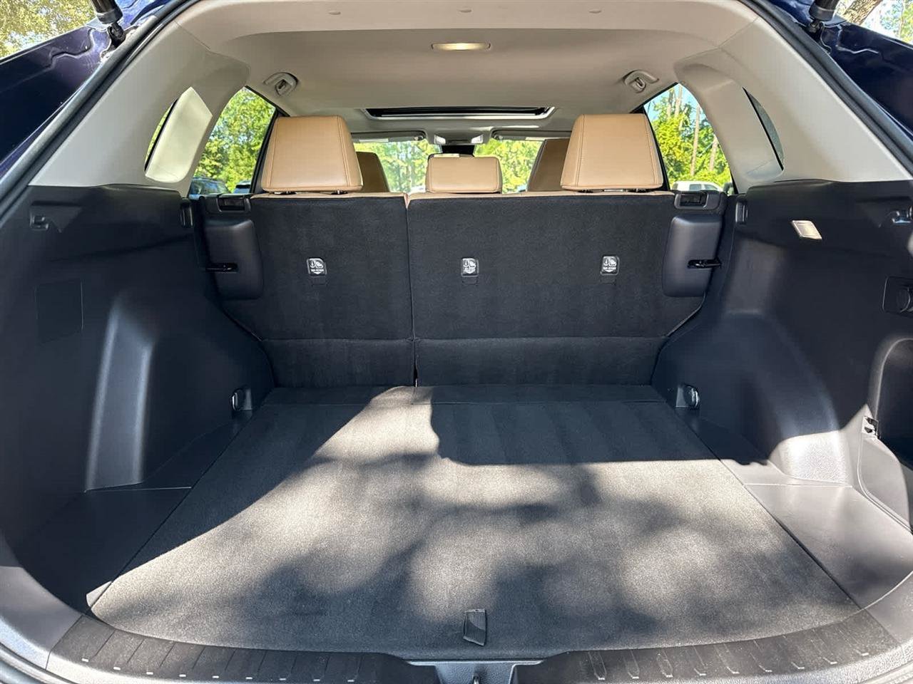 Used 2022 Toyota RAV4 XLE Premium FWD image 12