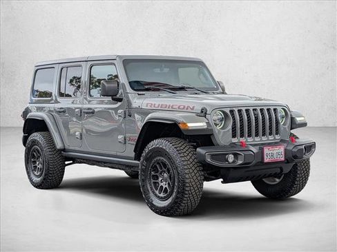 Used 2022 Jeep Wrangler Unlimited Rubicon w/ Xtreme Recon 35" Tire Package AWD/4WD image 4