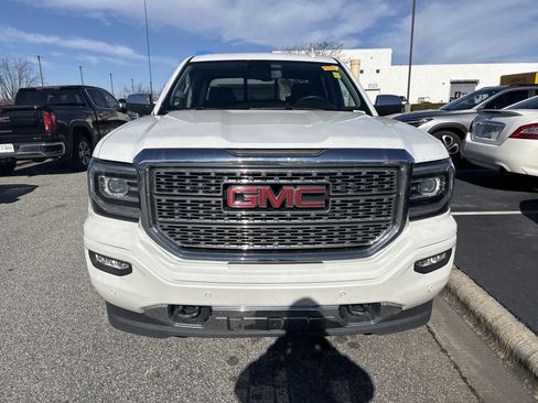 Used 2018 GMC Sierra 1500 Denali w/ Denali Ultimate Package image 3
