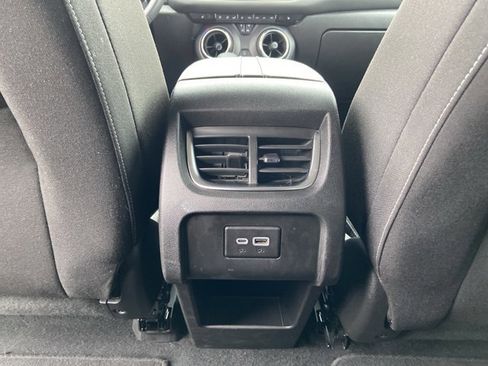 Used 2025 Chevrolet Blazer LT FWD image 47