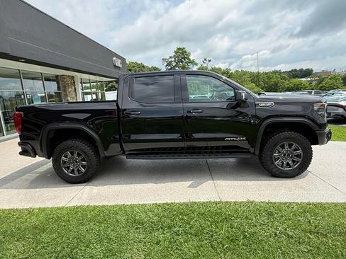 New 2026 GMC Sierra 1500 AT4X AWD/4WD image 17