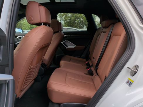 Used 2019 Audi Q3 2.0T Premium AWD/4WD image 30