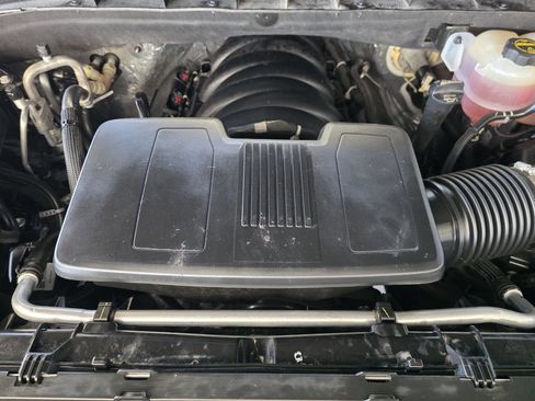 Used 2024 GMC Yukon Denali RWD image 27