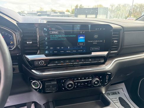 Used 2024 Chevrolet Silverado 1500 LTZ w/ Technology Package image 16