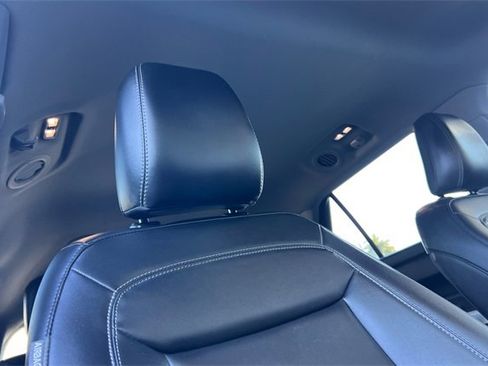 Used 2022 Ford Explorer XLT w/ Equipment Group 202A image 20