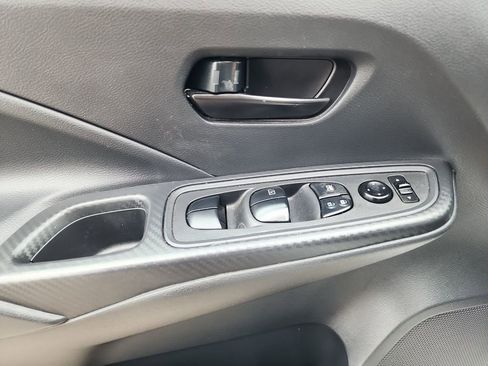 Used 2021 Nissan Versa S image 12