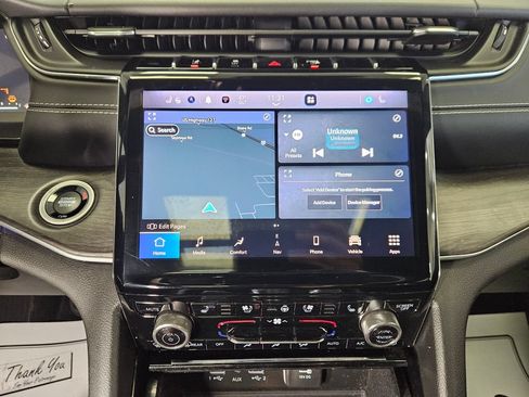 Used 2022 Jeep Grand Cherokee L Overland w/ Advanced Protech Group III AWD/4WD image 15