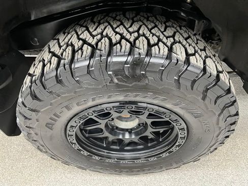 Used 2019 Toyota 4Runner SR5 image 17