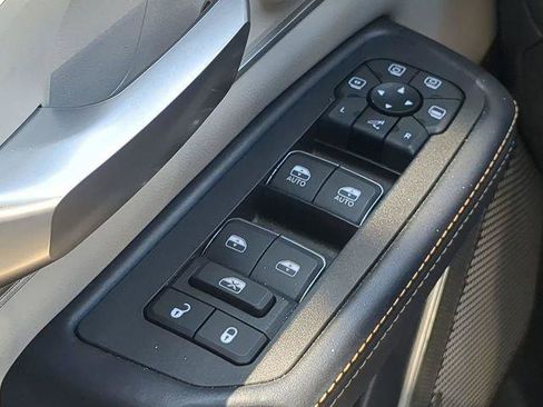 Certified 2025 RAM 1500 Tungsten w/ Off Road Group AWD/4WD image 31