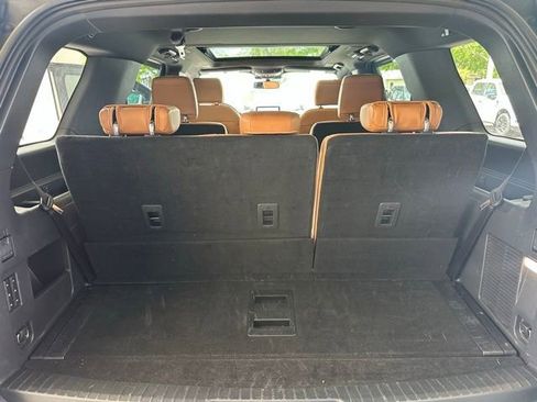 Used 2023 Ford Expedition Platinum AWD/4WD image 17