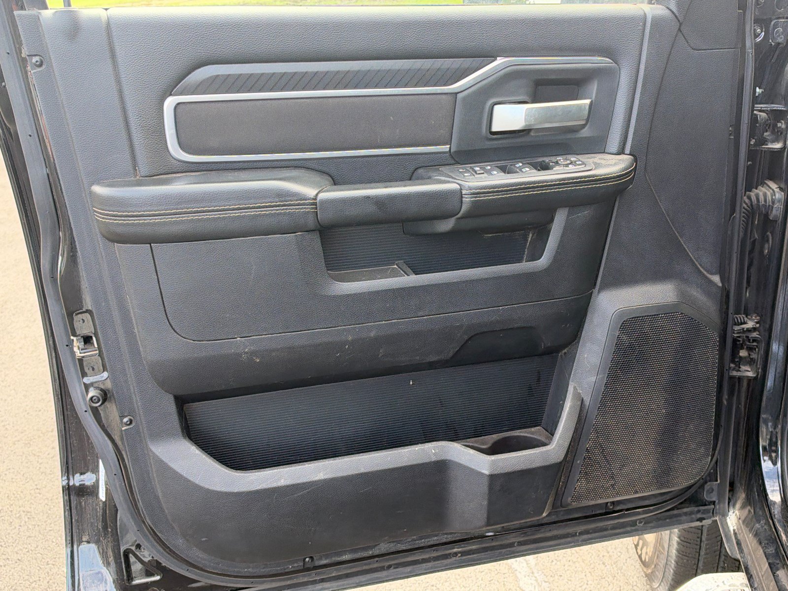 Used 2025 RAM 2500 Big Horn AWD/4WD image 10