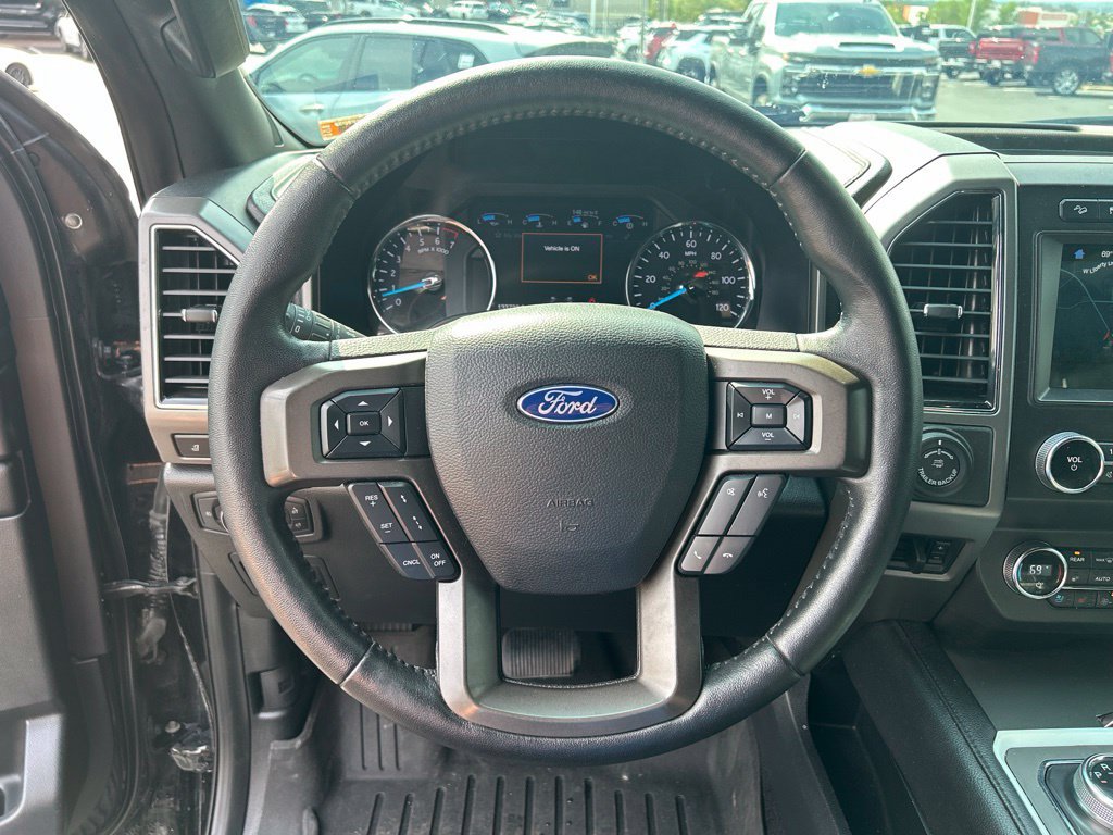 Used 2019 Ford Expedition XLT w/ Equipment Group 202A AWD/4WD image 19