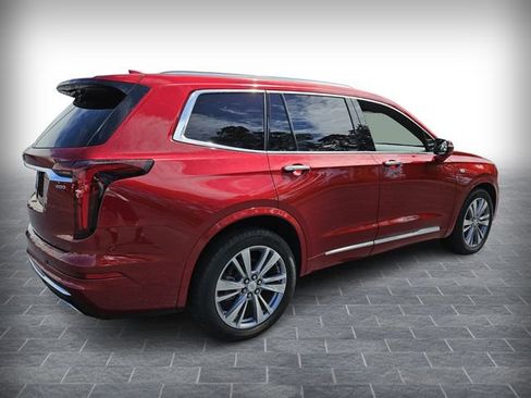 Certified 2024 Cadillac XT6 Premium Luxury w/ Technology Package FWD image 5