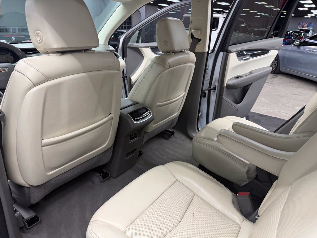 Used 2020 Cadillac XT6 Premium Luxury FWD image 40