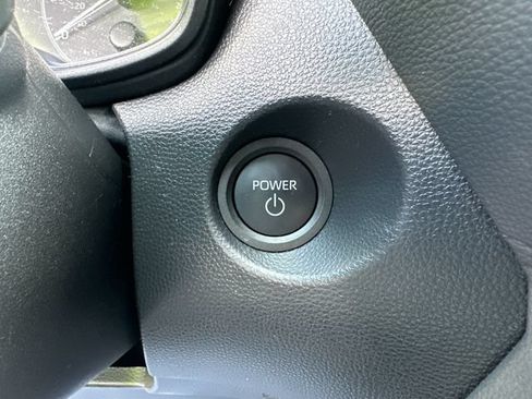 Used 2024 Toyota Corolla Cross AWD Hybrid image 32