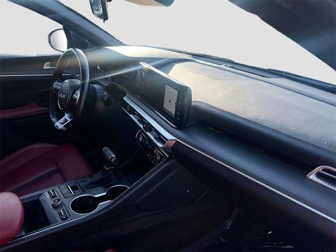 Used 2024 Kia K5 GT-Line image 31