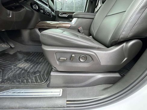 Used 2026 Chevrolet Silverado 3500 LT w/ All Star Edition image 17