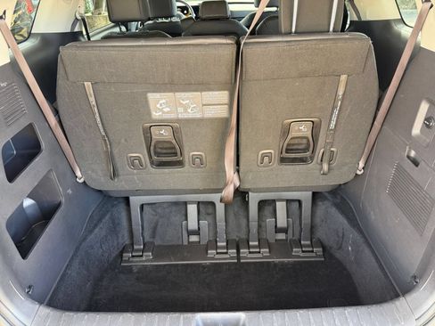 Used 2026 Kia Carnival FWD image 34