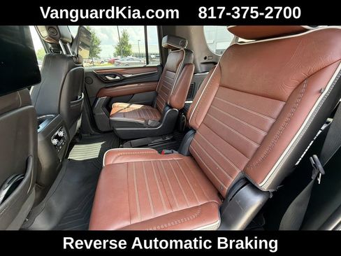 Used 2023 GMC Yukon XL Denali Ultimate AWD/4WD image 28