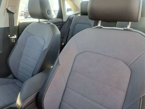 Used 2025 Volkswagen Jetta SE image 21