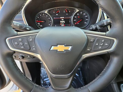 Used 2023 Chevrolet Equinox Premier AWD/4WD image 22