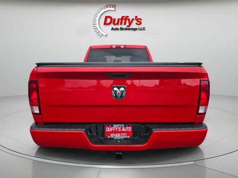 Used 2017 RAM 1500 ST RWD image 18