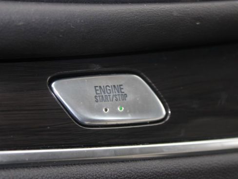 Used 2023 Buick Enclave Essence FWD image 41
