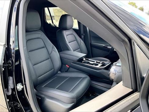 New 2027 Chevrolet Equinox LT w/ Convenience Package II FWD image 31