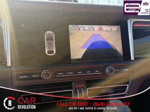 Used 2020 Porsche Macan S image 13