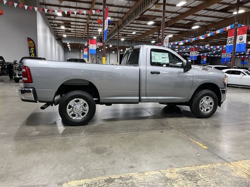 Certified 2024 RAM 2500 Tradesman w/ Towing Technology Group image 6