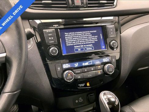 Certified 2022 Nissan Rogue Sport SL w/ Premium Package image 5