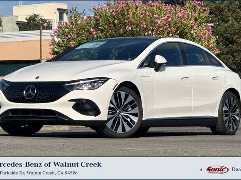 New 2026 Mercedes-Benz EQE 320 4MATIC Sedan image 1