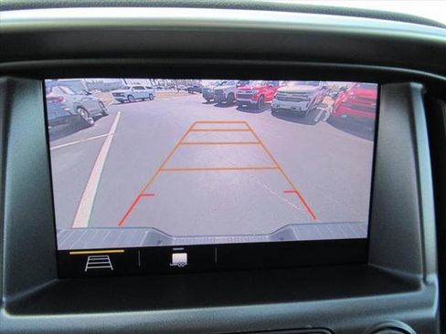 Used 2021 Chevrolet Colorado LT w/ LT Convenience Package image 28