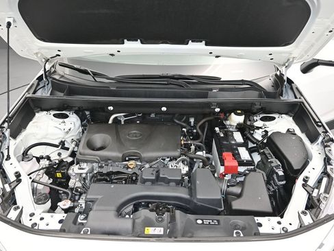 Used 2024 Toyota RAV4 XLE image 12