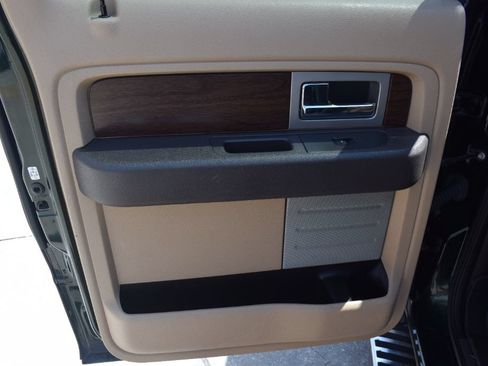 Used 2014 Ford F150 Lariat w/ Equipment Group 502A Luxury AWD/4WD image 10