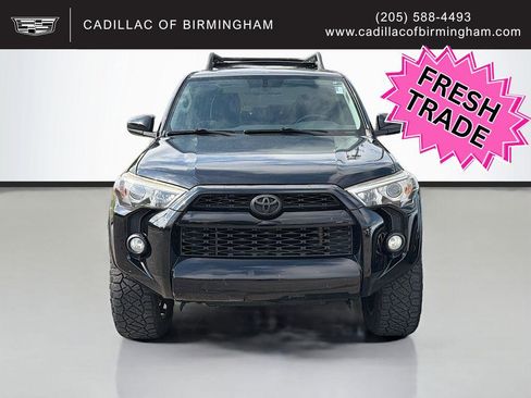 Used 2015 Toyota 4Runner SR5 AWD/4WD image 2
