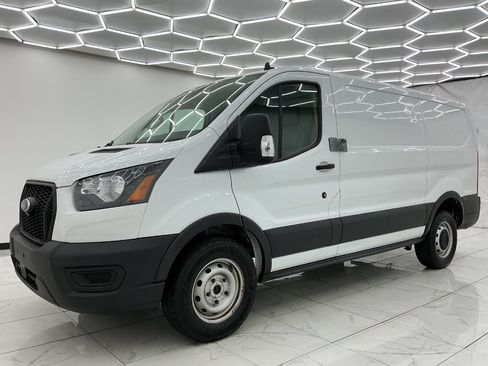 Used 2021 Ford Transit 250 Low Roof RWD image 6
