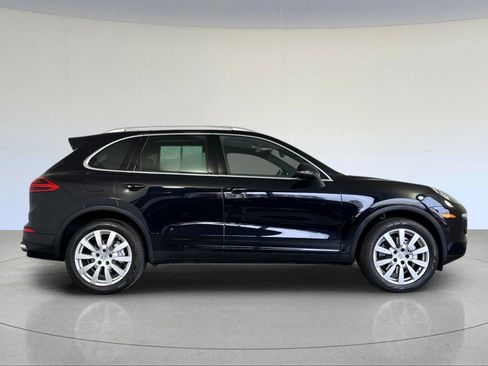 Certified 2016 Porsche Cayenne S AWD/4WD image 9