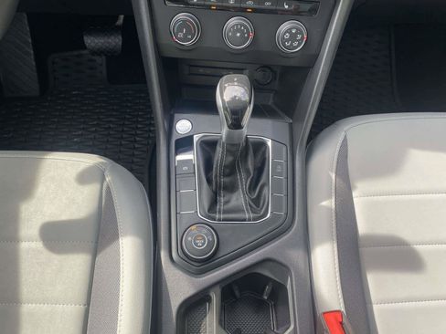Certified 2022 Volkswagen Taos SE AWD/4WD image 19