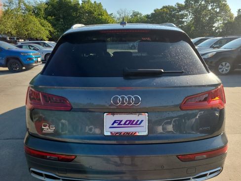Used 2020 Audi Q5 e Prestige AWD/4WD image 18