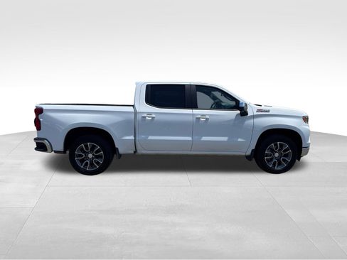 Used 2023 Chevrolet Silverado 1500 LT AWD/4WD image 6