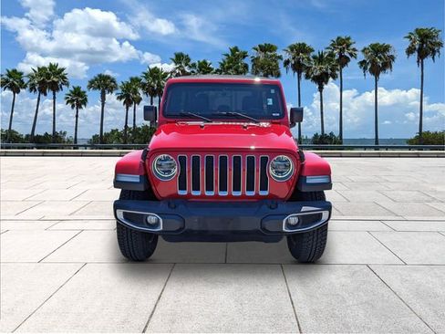Used 2019 Jeep Wrangler Unlimited Sahara AWD/4WD image 2
