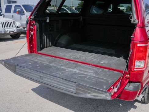 Used 2016 Ford F150 XLT w/ Equipment Group 301A Mid AWD/4WD image 11