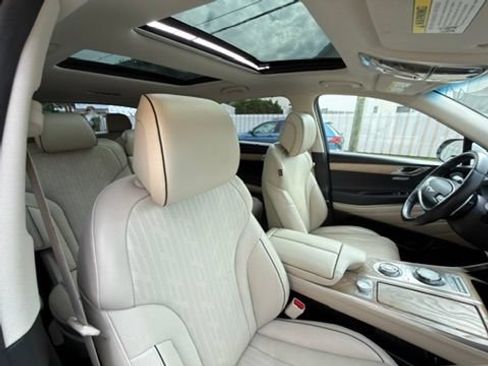 Used 2023 Genesis GV80 3.5T Advanced + AWD/4WD image 25