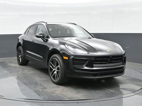 New 2026 Porsche Macan image 11