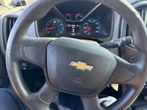 Used 2019 Chevrolet Colorado W/T RWD image 25